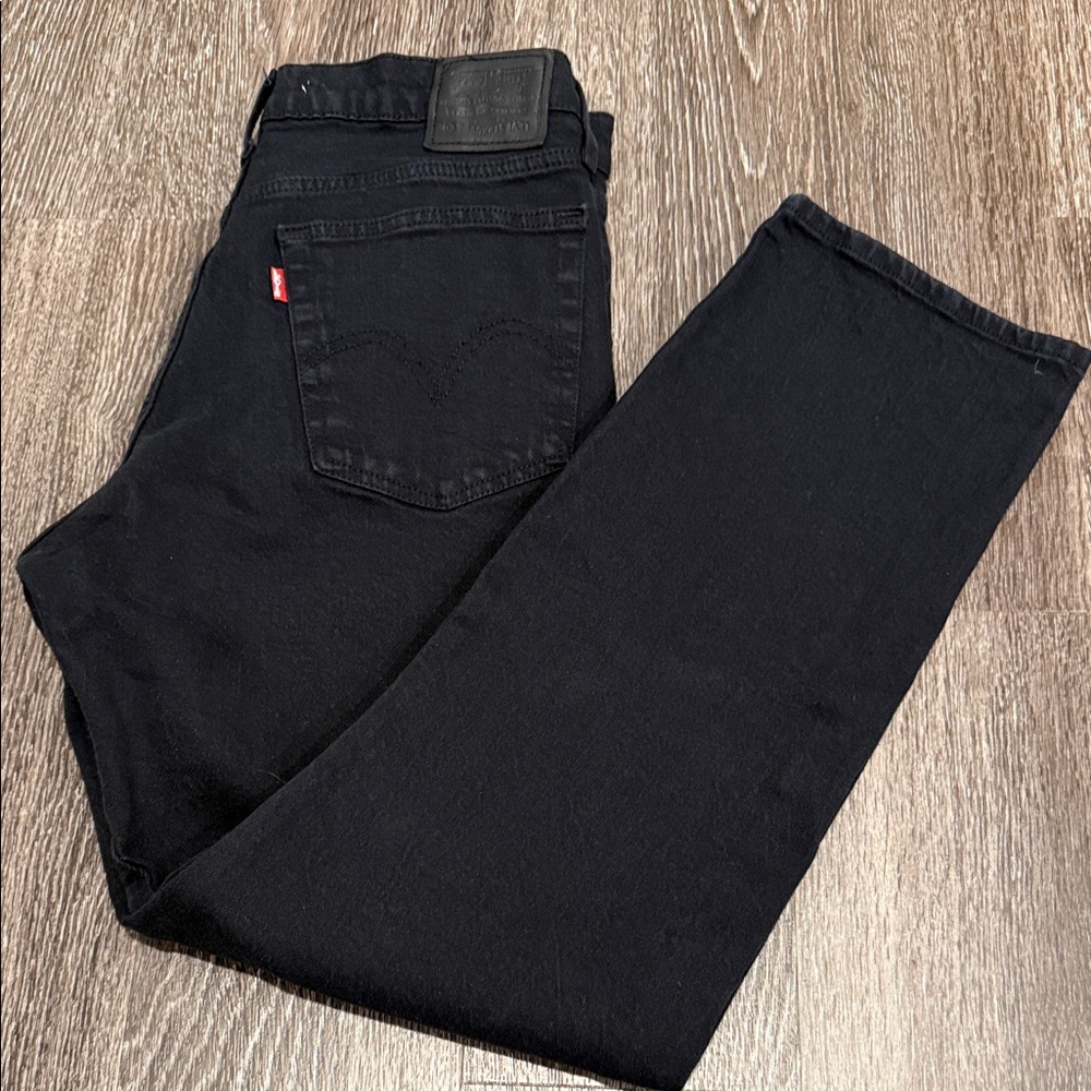 Levi's Women's Black Straight Leg Jeans size - 28